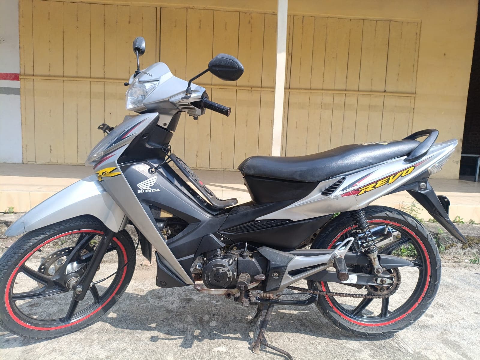 Gambar motor 2