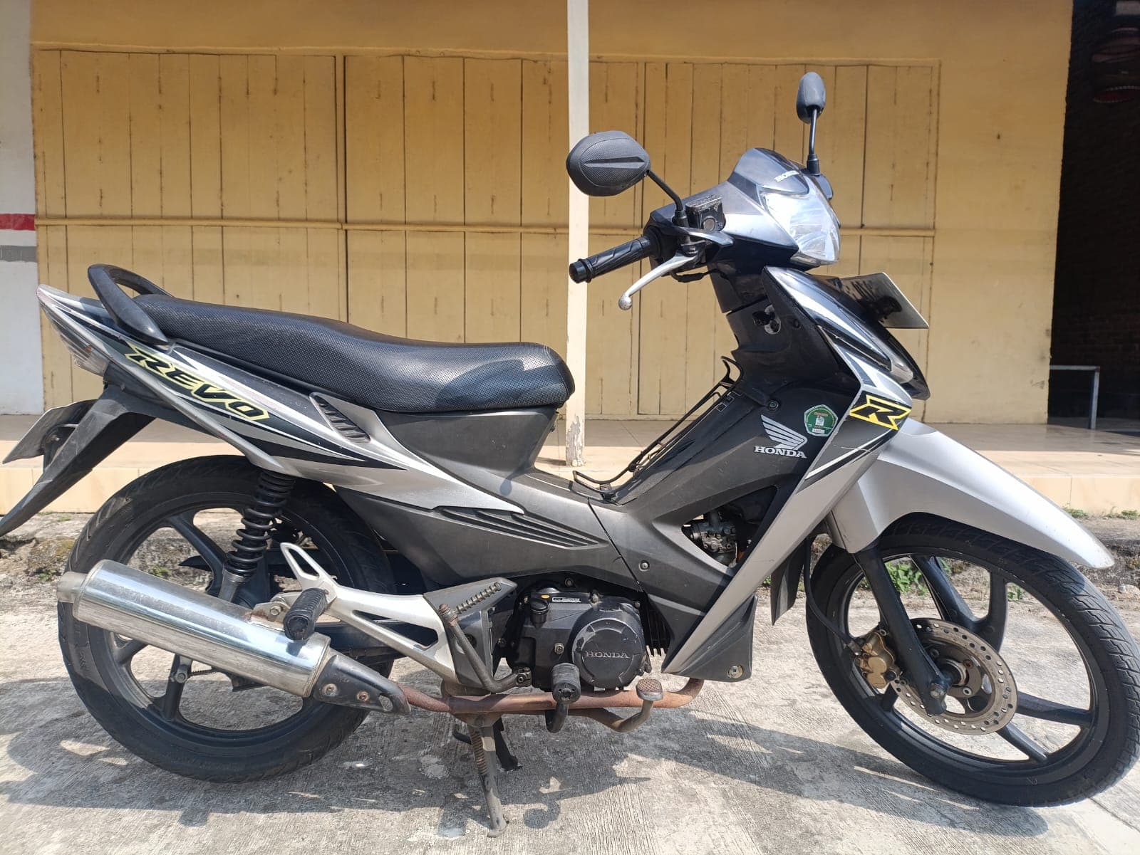 Gambar motor 1