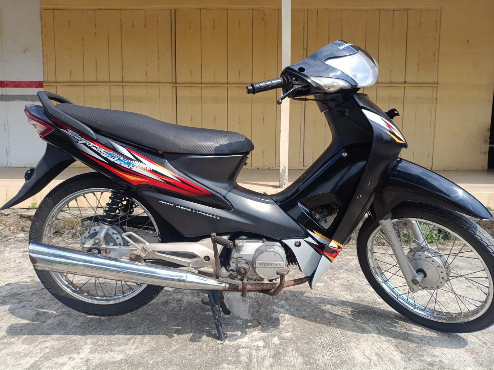 Gambar motor 1