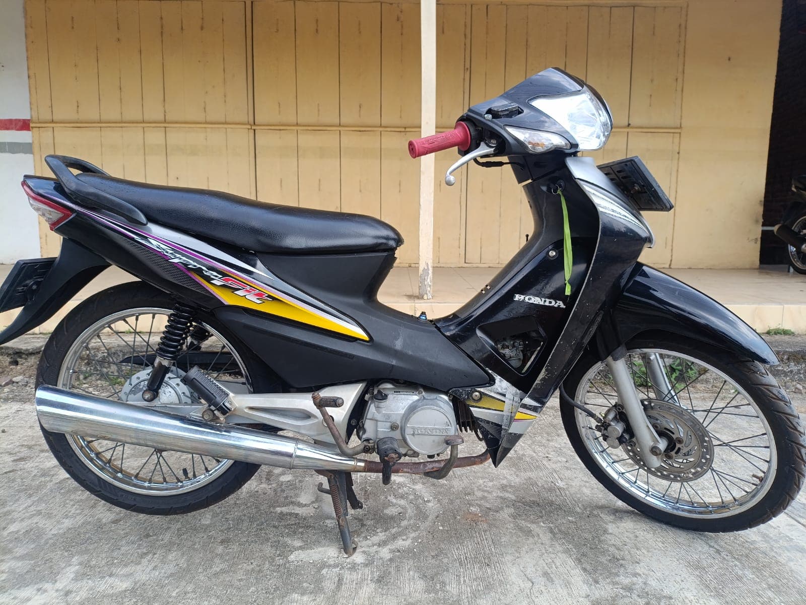 Gambar motor 1