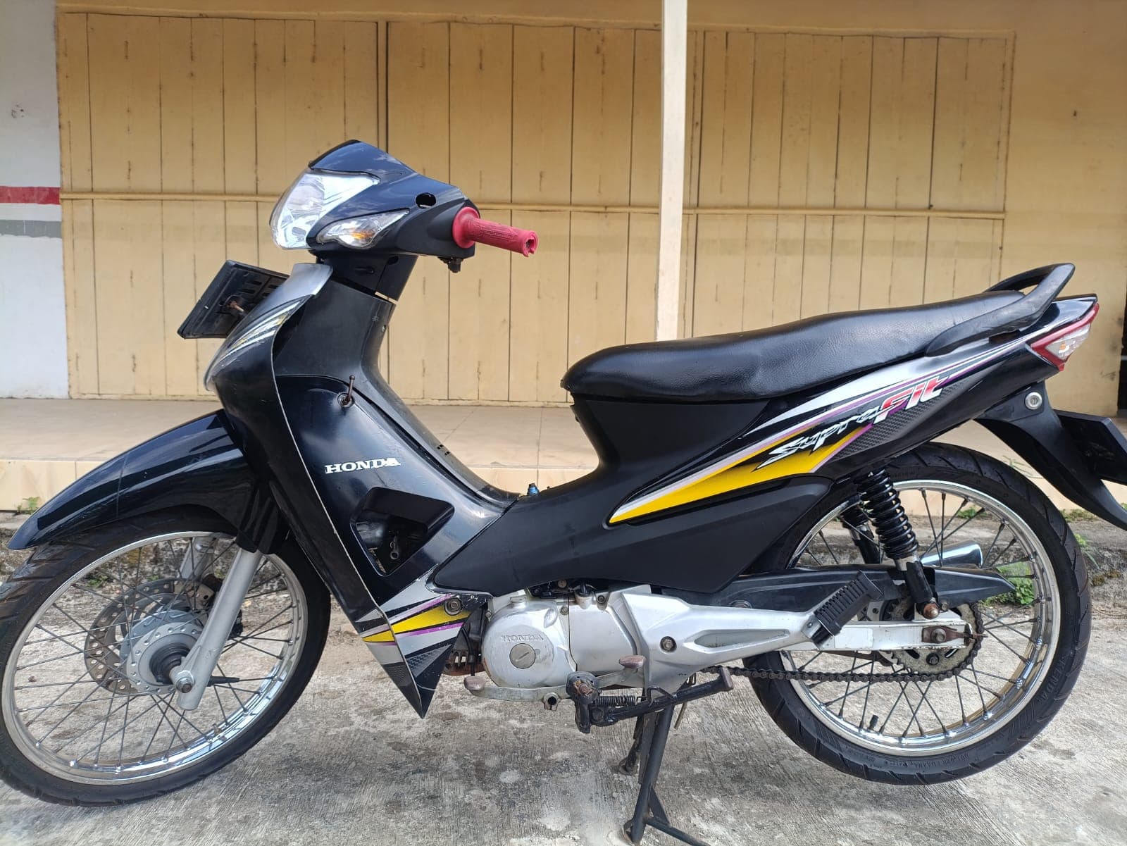 Gambar motor 3
