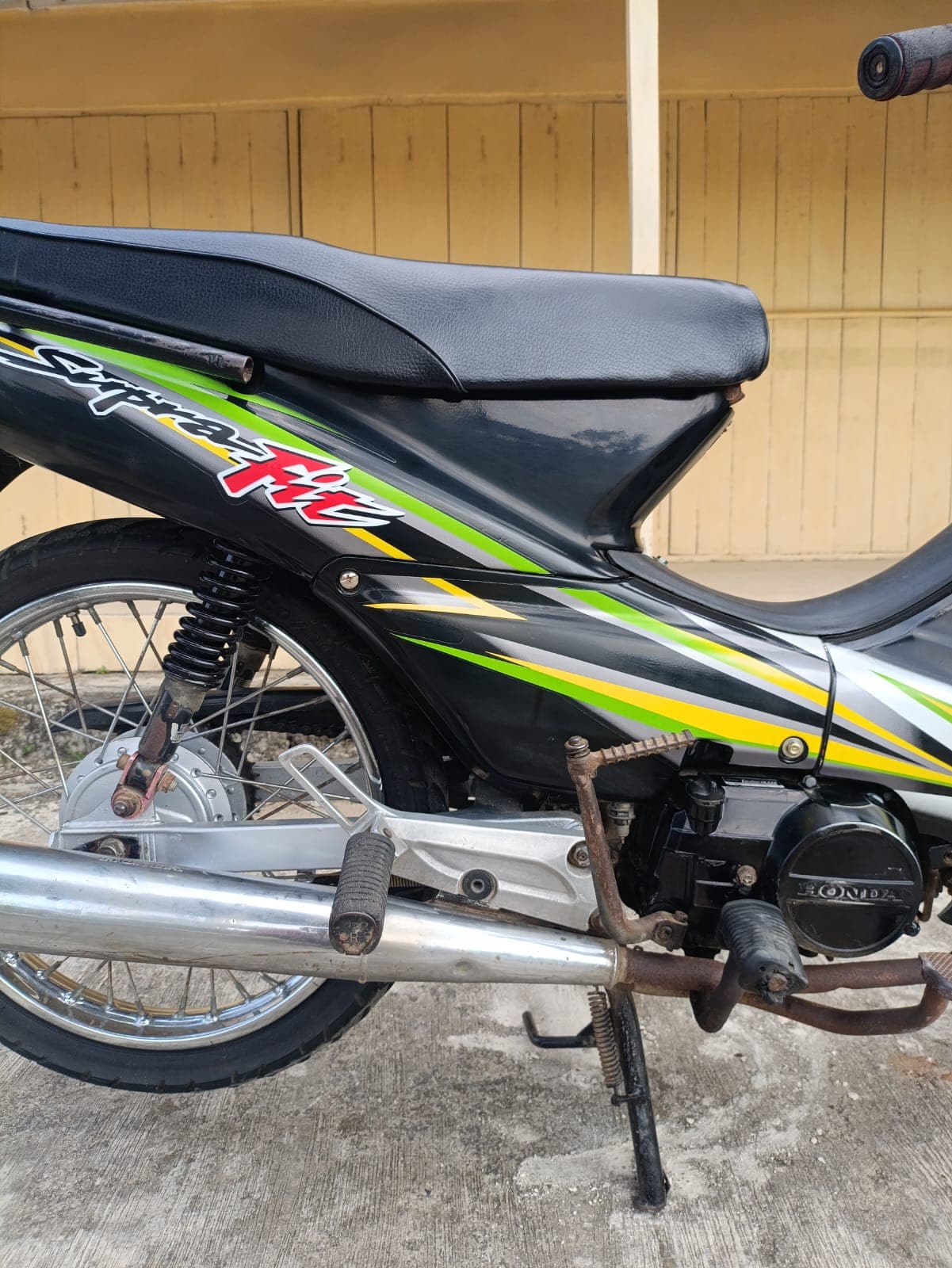 Gambar motor 4