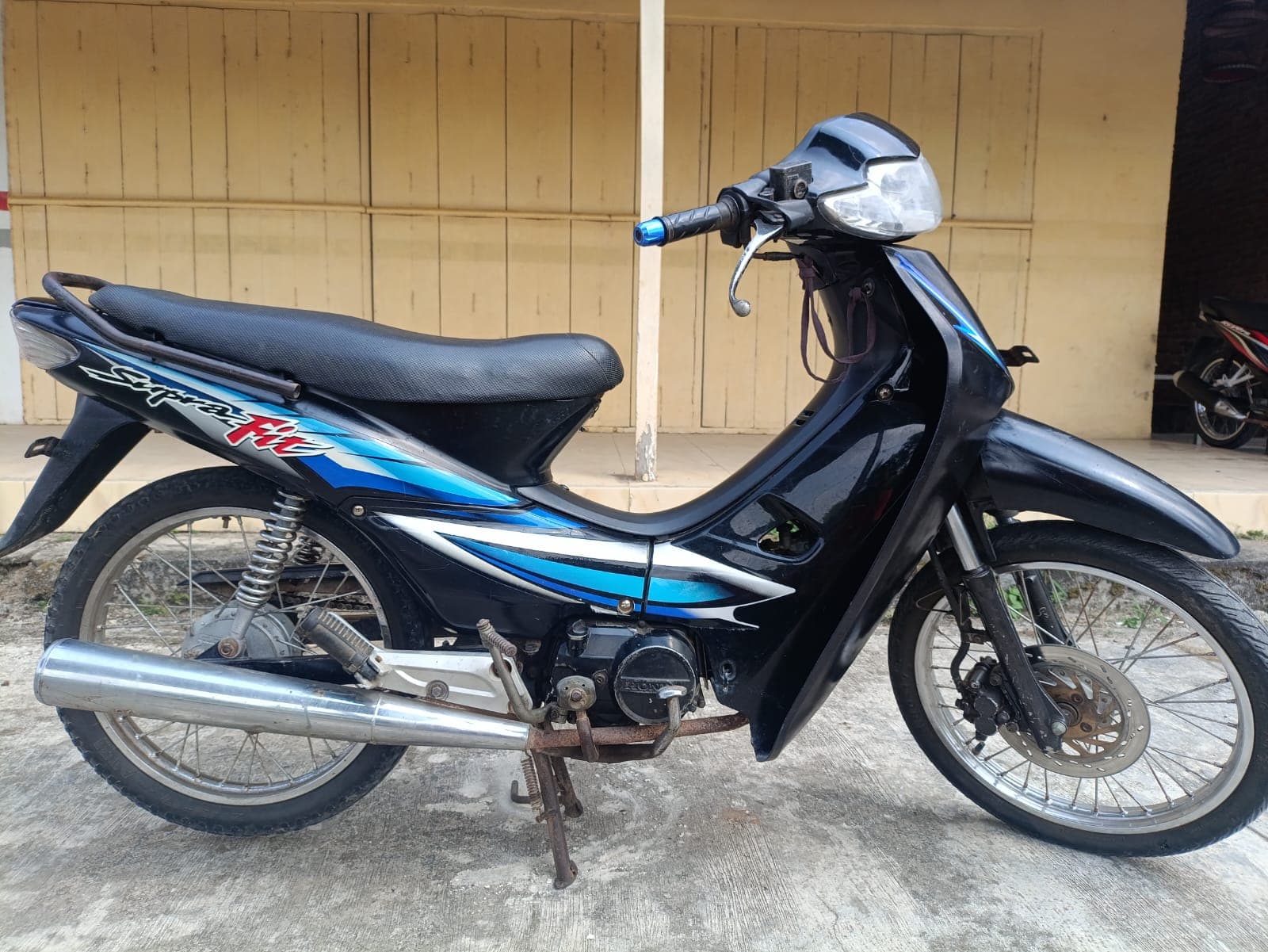 Gambar motor 1