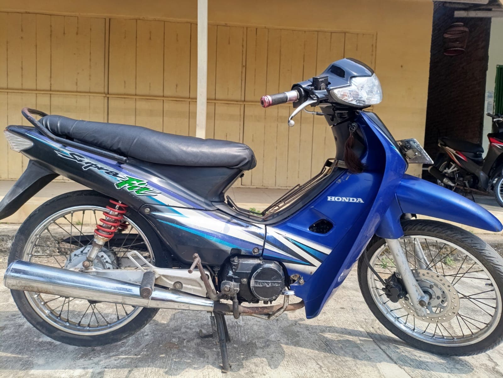 Gambar motor 2