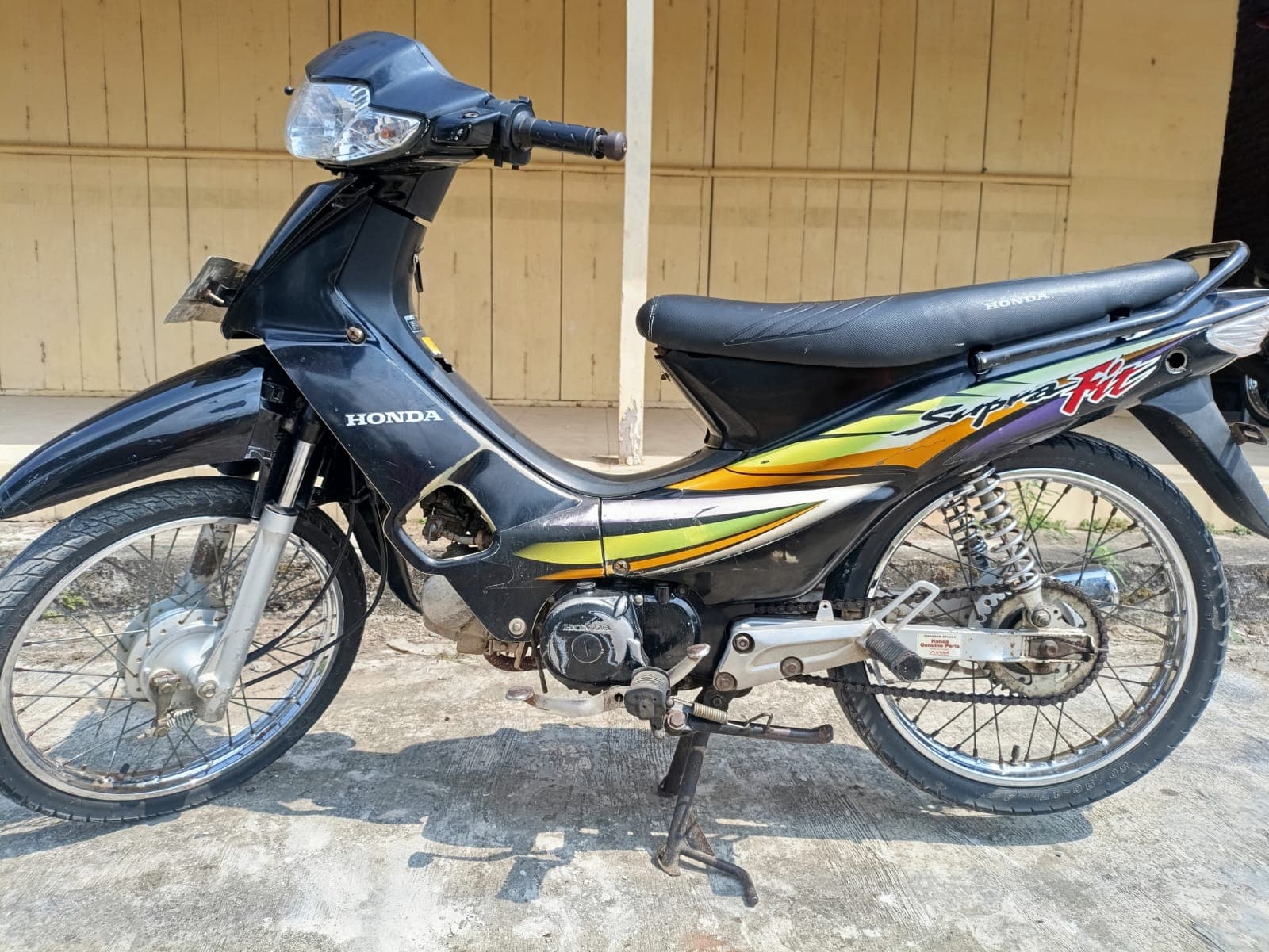 Gambar motor 3